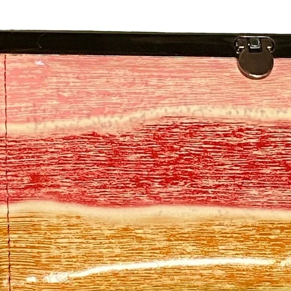 Two tone pink with gold sparkle clutch inside - Picture 8 of 9